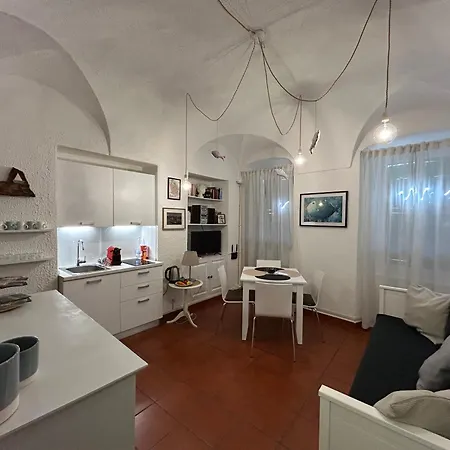 “ Nel Vecchio Carruggio” Lägenhet