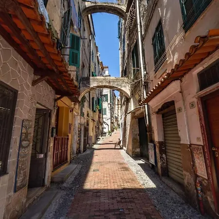 “ Nel Vecchio Carruggio” Lägenhet