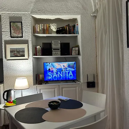 Apartment “ Nel Vecchio Carruggio”