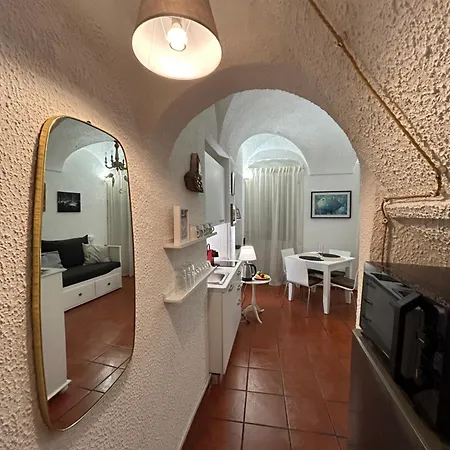 “ Nel Vecchio Carruggio”