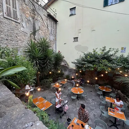 “ Nel Vecchio Carruggio”